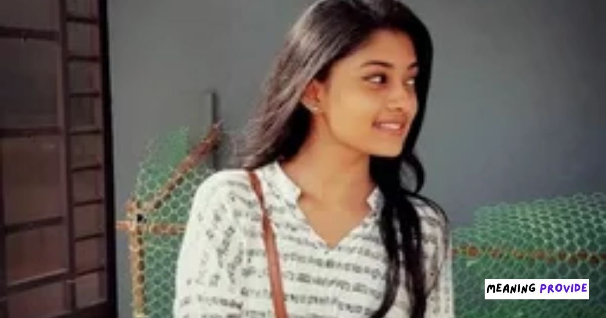 Ammu Abhirami Height