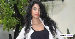 Sarah-Jane Dias Favorites, Hobbies & Social Media